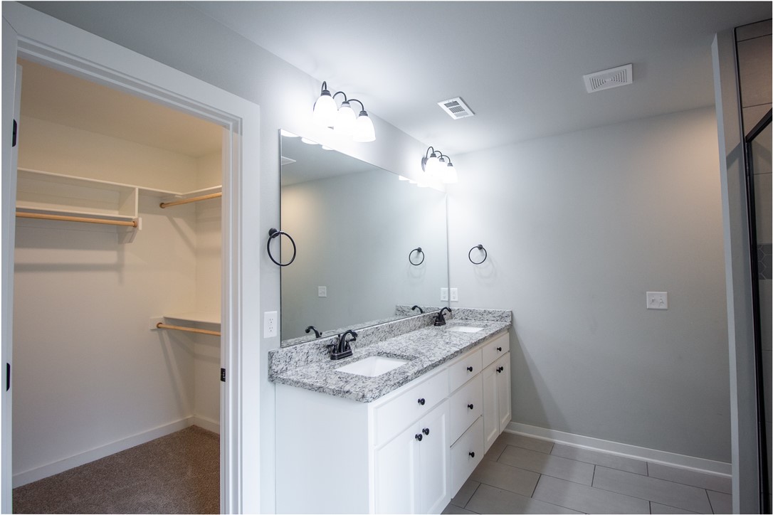 Grand Estates Ph 1 Gentry - Residential