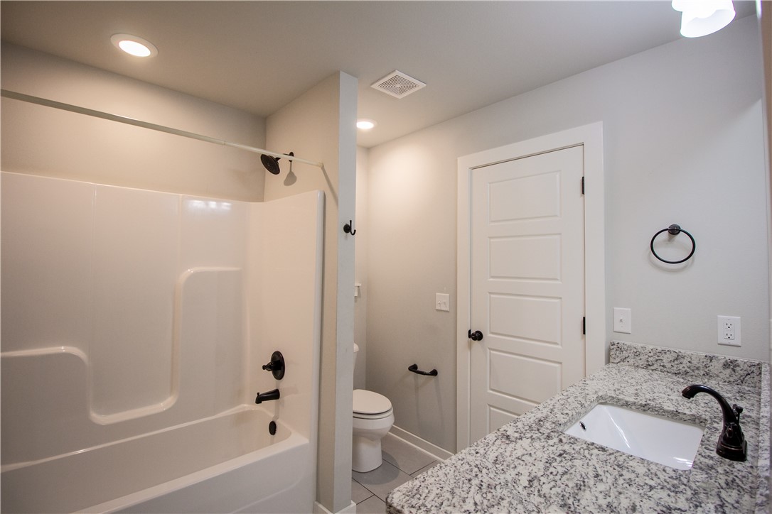 Grand Estates Ph 1 Gentry - Residential