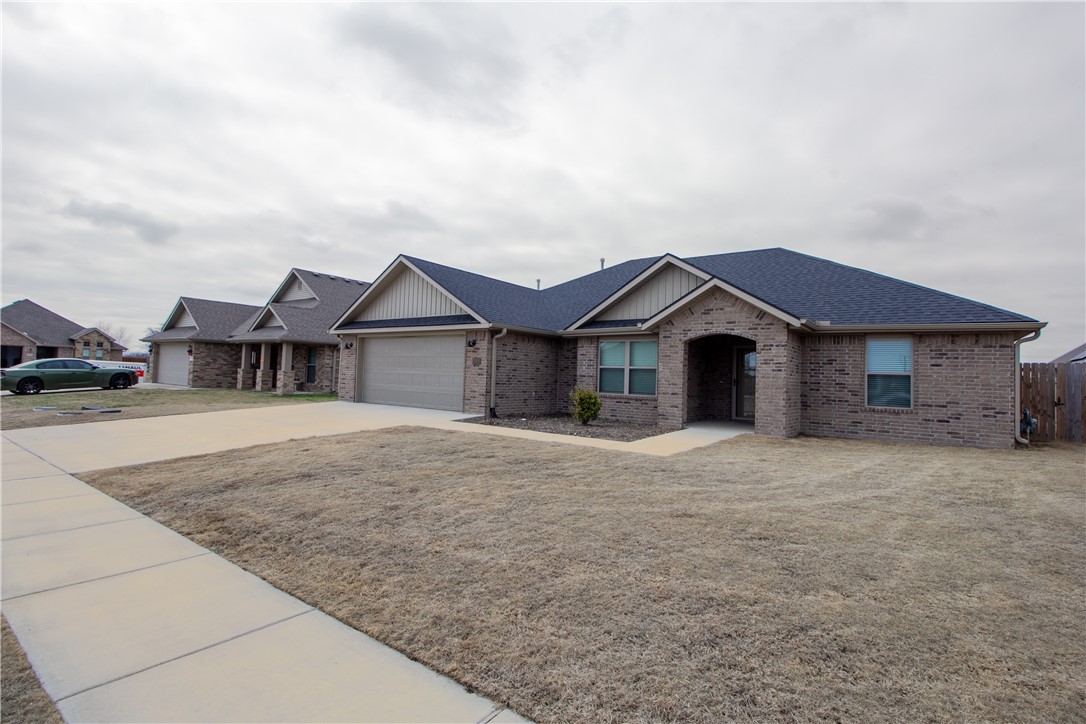 Grand Estates Ph 1 Gentry - Residential