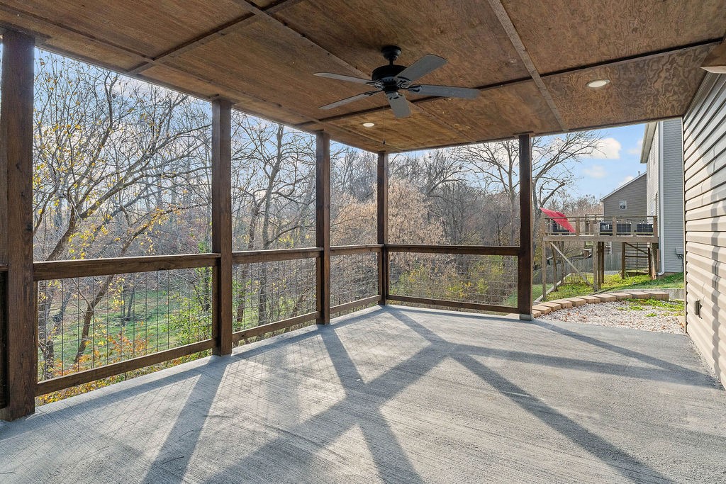 Creekwood Manor - Residential