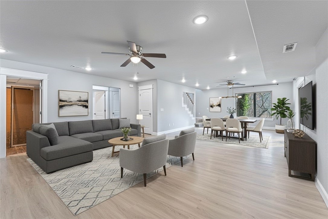 Creekwood Manor - Residential