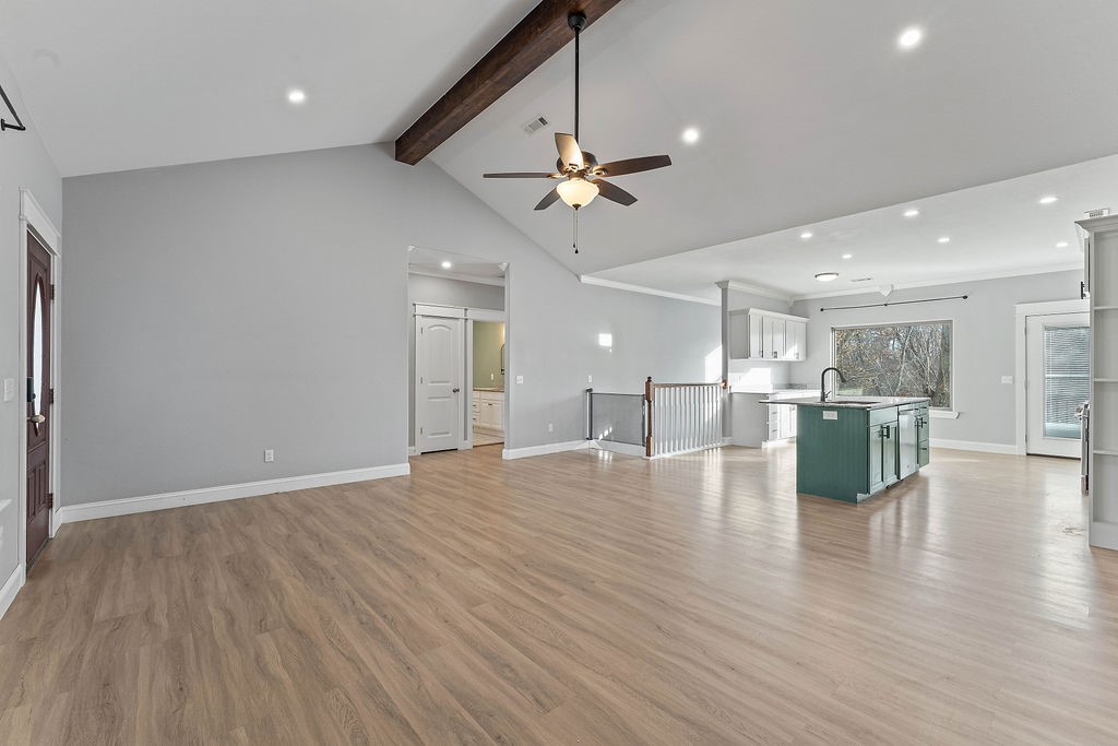 Creekwood Manor - Residential