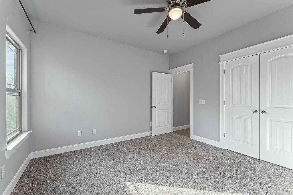 Creekwood Manor - Residential