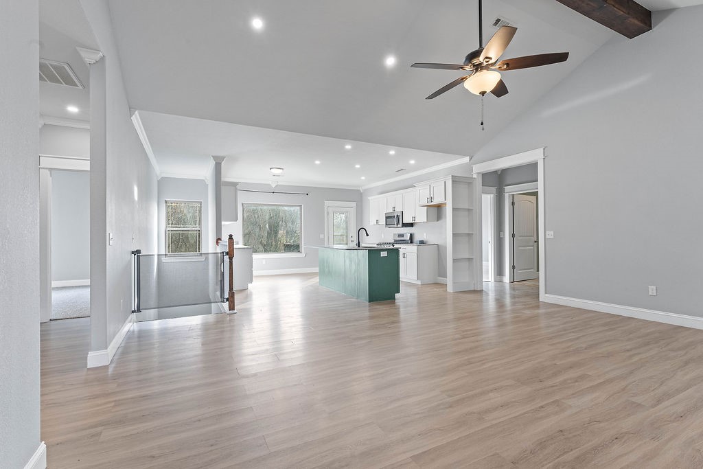 Creekwood Manor - Residential