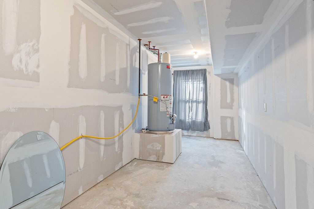 Creekwood Manor - Residential