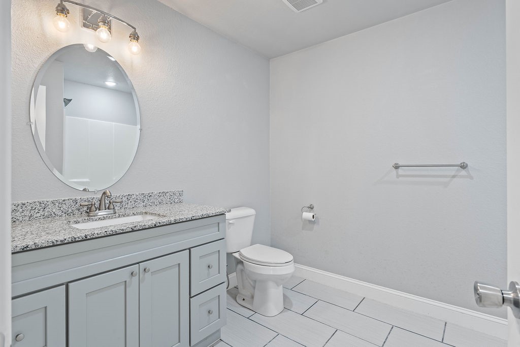 Creekwood Manor - Residential