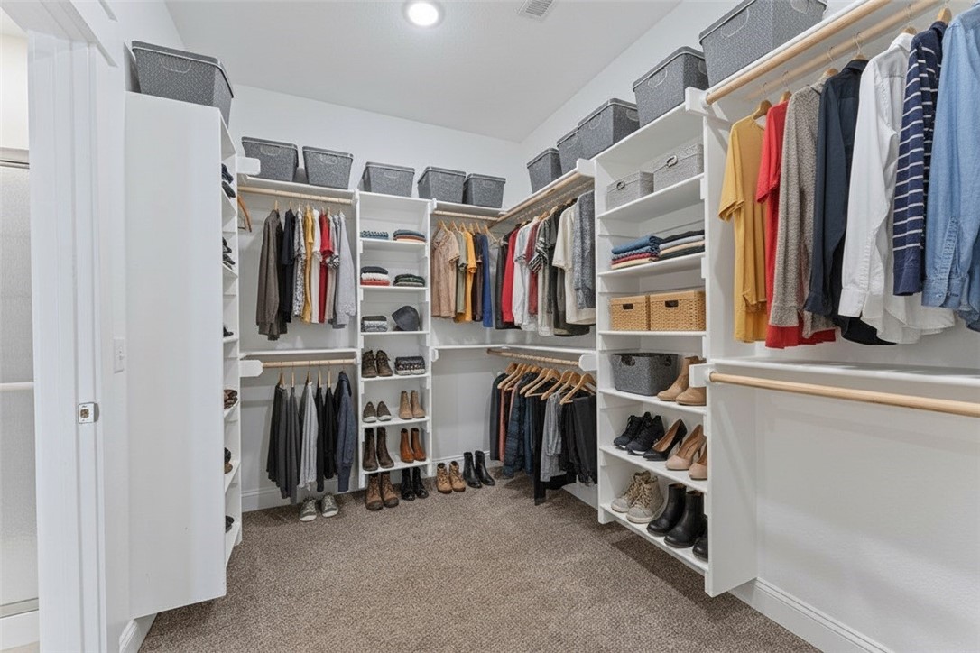 Creekwood Manor - Residential