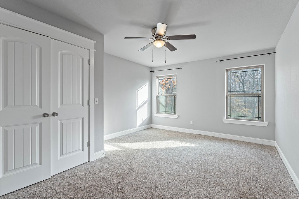 Creekwood Manor - Residential