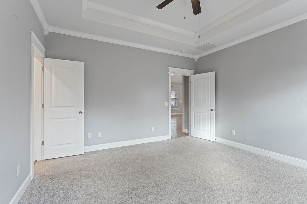 Creekwood Manor - Residential