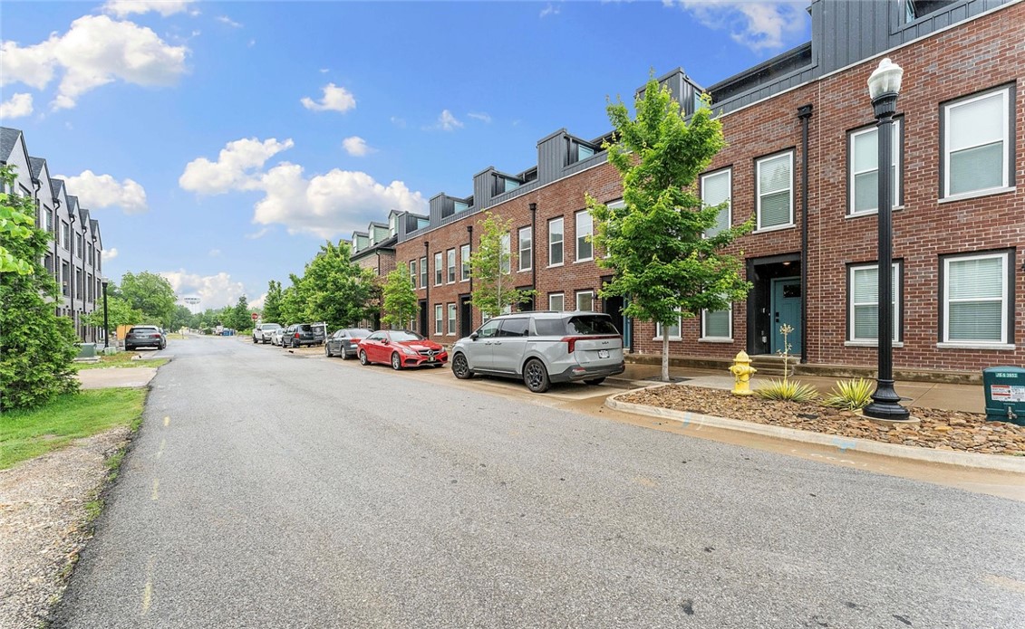 T J Hollands Sub Bentonville - Residential