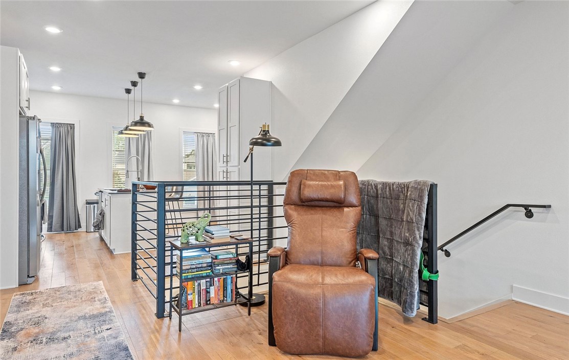 T J Hollands Sub Bentonville - Residential