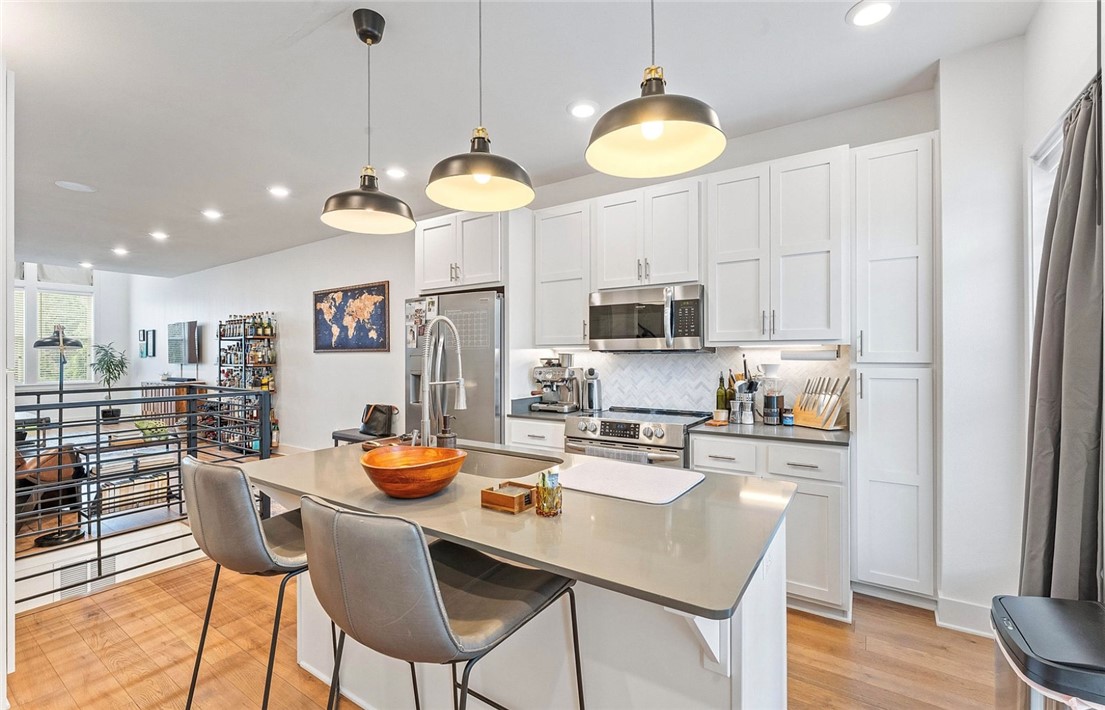 T J Hollands Sub Bentonville - Residential