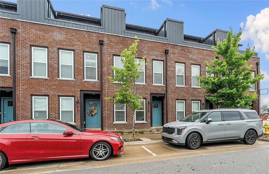 T J Hollands Sub Bentonville - Residential