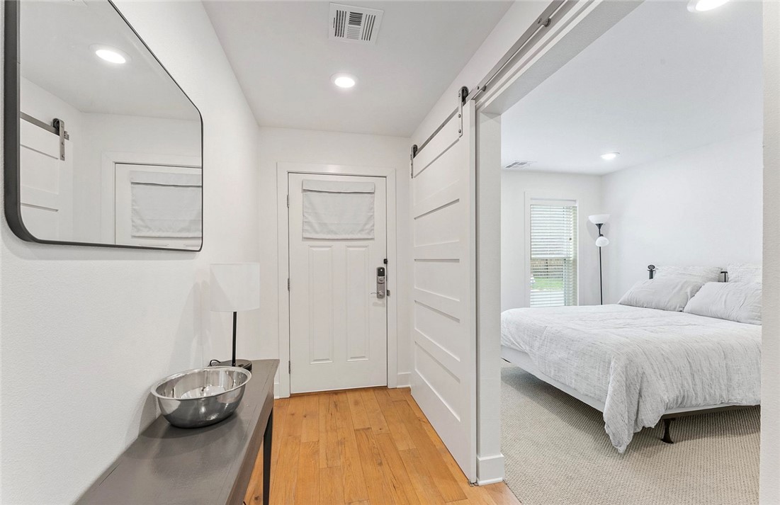 T J Hollands Sub Bentonville - Residential