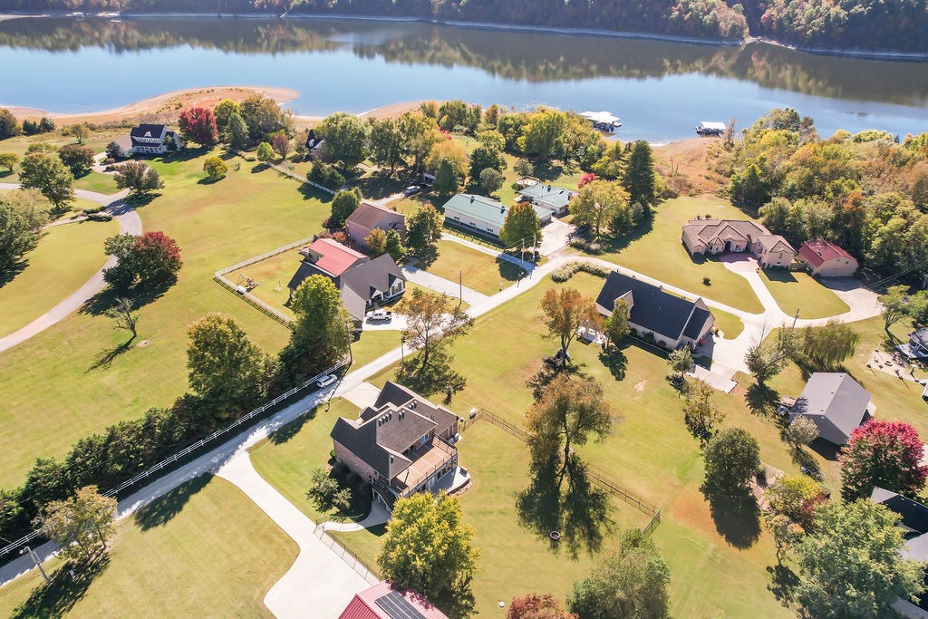 Vans Lakeside Acres Rurban - Residential