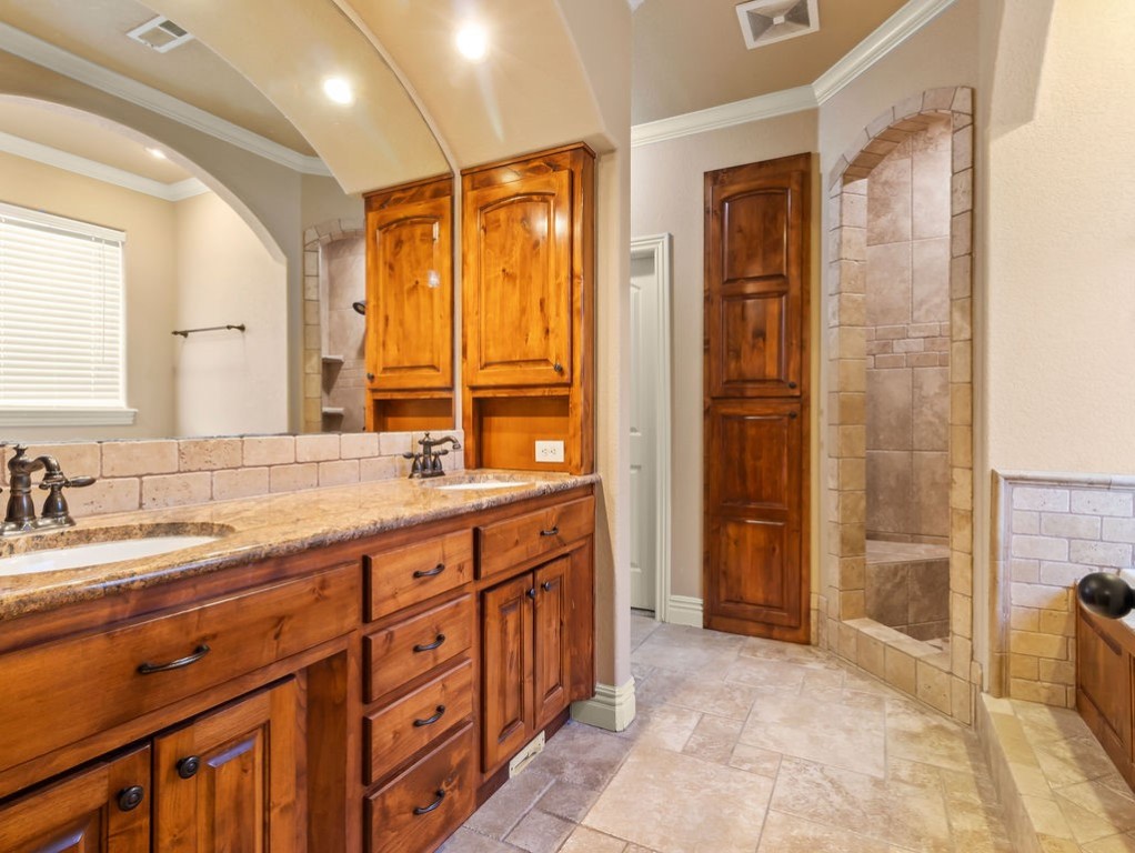 Vans Lakeside Acres Rurban - Residential