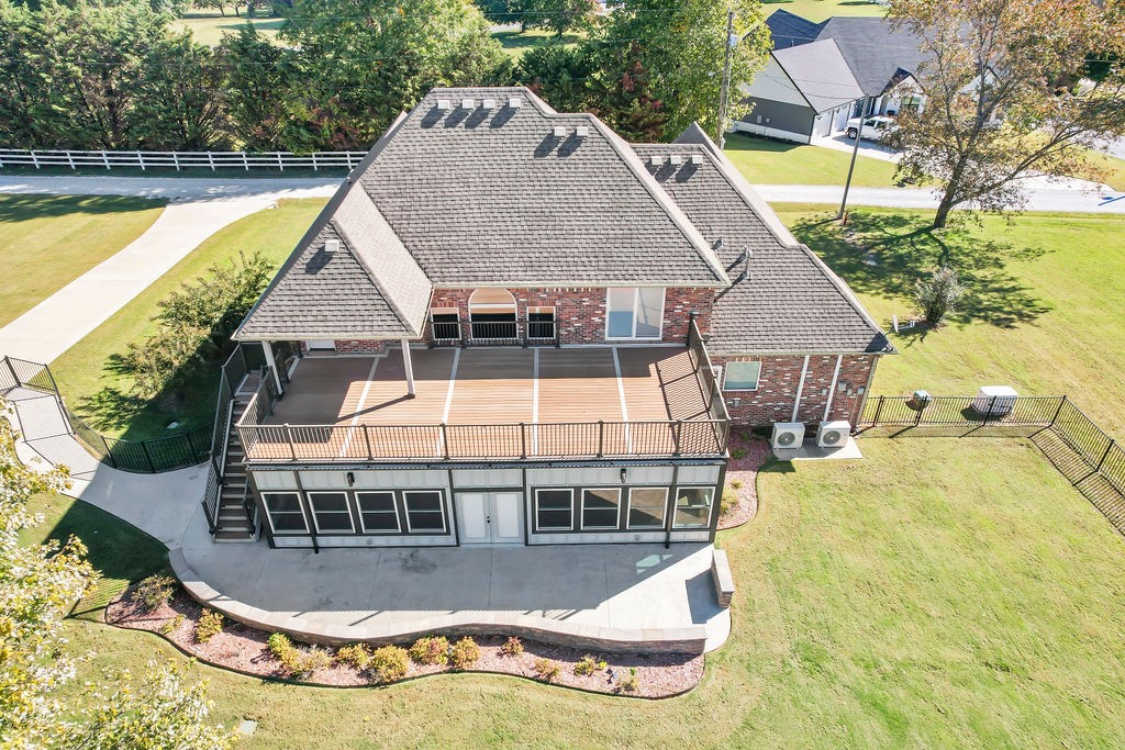 Vans Lakeside Acres Rurban - Residential