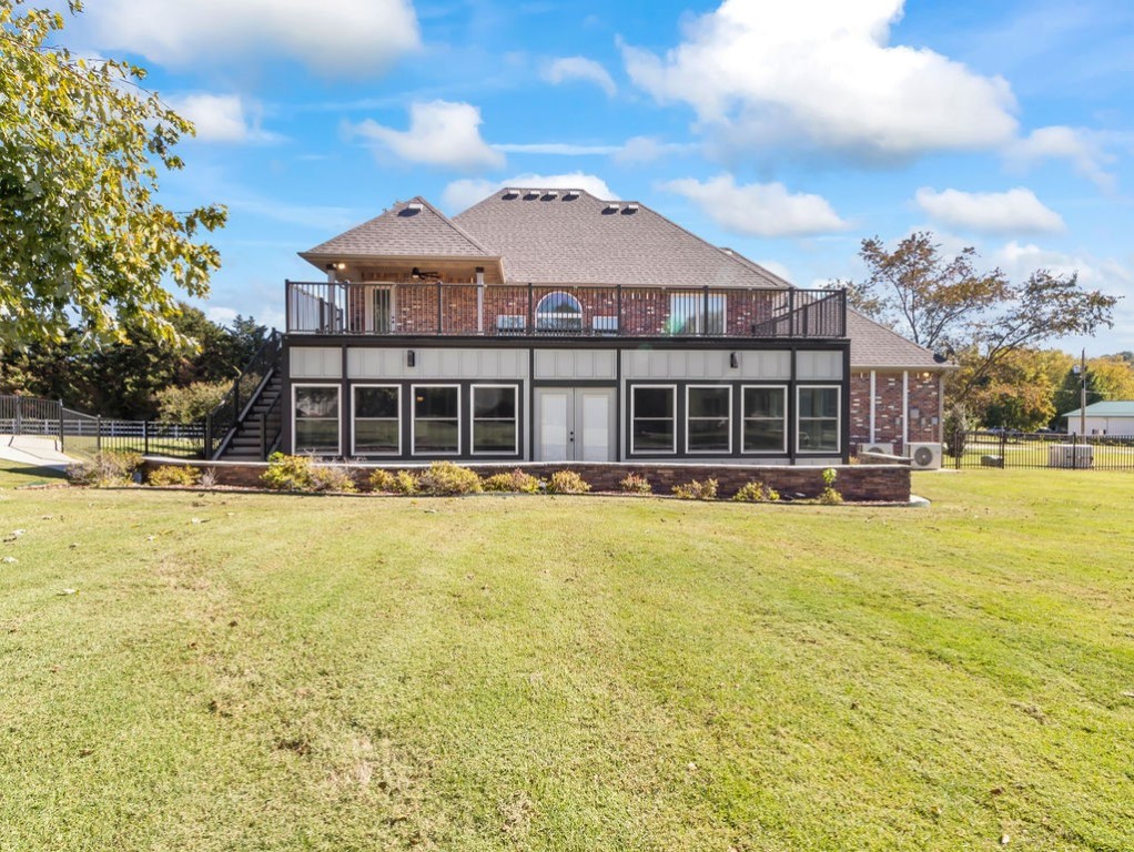 Vans Lakeside Acres Rurban - Residential