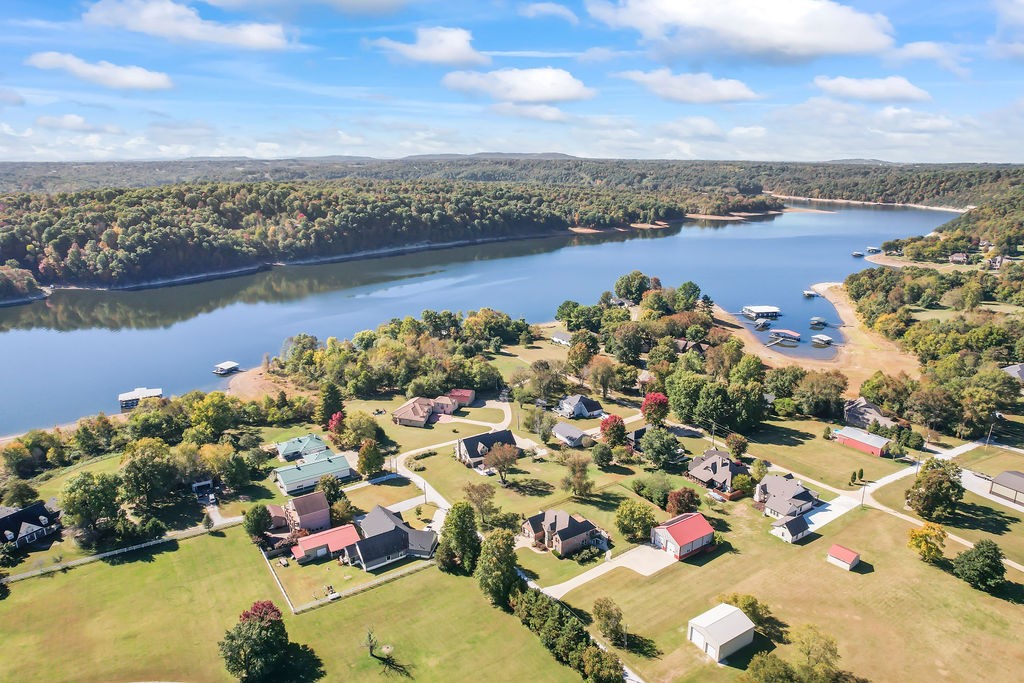 Vans Lakeside Acres Rurban - Residential