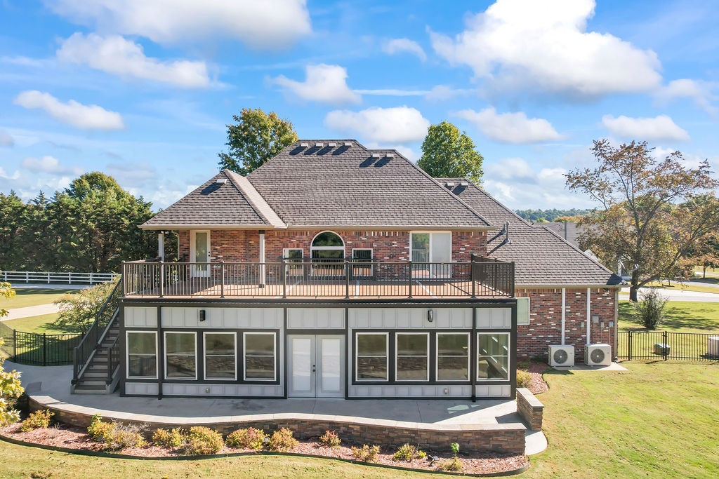 Vans Lakeside Acres Rurban - Residential