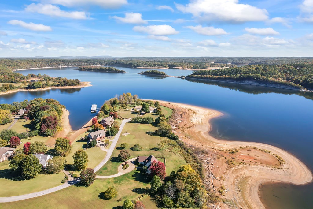 Vans Lakeside Acres Rurban - Residential