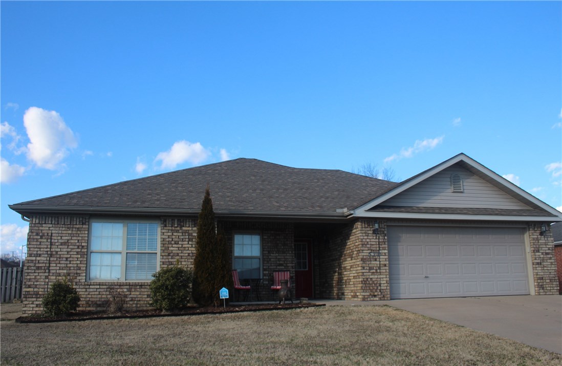 If a great home with awesome location is important to you than this is your home. Located just East of Gravette cross roads, just behind the High School and a short drive to Bella Vista Bypass. Work and Play in the corridor but come home to the country feel this home offers. This home boasts many updates, New flooring, Fresh new paint, New hot water heater. Spacious rooms, on large corner lot with over sized fenced back yard. Move in Ready and relax. Refrigerator, Washer and Dryer convey with home!