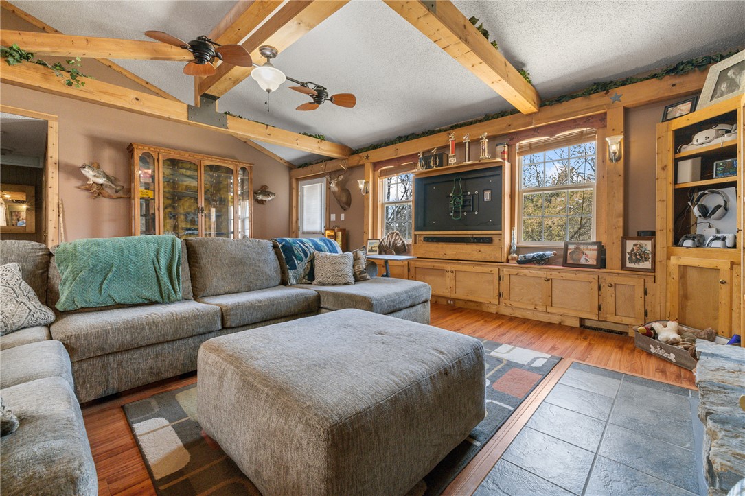 Holt Paradise - Residential