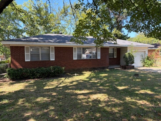 1414 S BOSTON PL, RUSSELLVILLE, AR 72801 - Image d89f747c8fb7564ed13ecd8cbeacf96e/3179614040