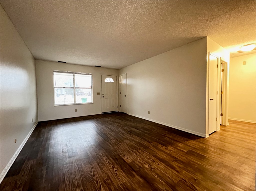 34-18-30 SPRINGDALE OUTLOTS - Residential Lease