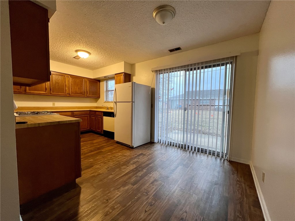 34-18-30 SPRINGDALE OUTLOTS - Residential Lease