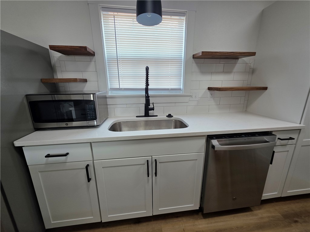 33-20-30 Bentonville - Residential Lease