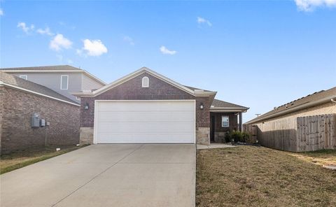 Photo of 423 Mayflower Avenue, Lowell, AR 72745 (MLS # 1331235)