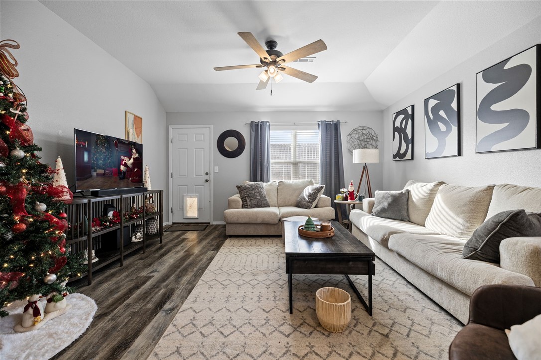 Lincoln Place Lowell - Residential