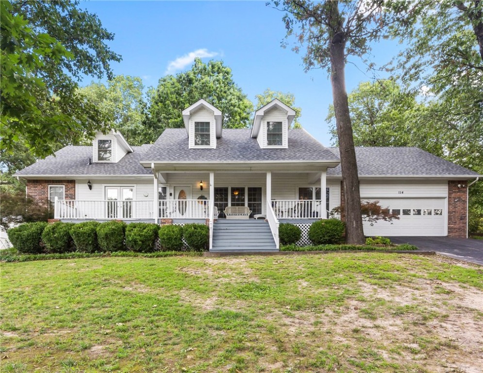 Charming Brick Home with Classic Architecture in the Heart of Springdale.
Donāt miss this incredible opportunity to own a beautifully maintained classic home in one of Springdale's most established neighborhoods. This timeless brick residence features 5 spacious bedrooms and boasts a brand-new roof, offering both peace of mind and curb appeal.
Nestled on a stunning wooded lot, the home is surrounded by mature trees, lush landscaping, and thoughtfully designed gardensāa true private retreat just minutes from everything. Inside, youāll find the character and charm of classic architecture, complemented by the warmth of a well-loved home.
Enjoy the best of both worlds: a serene setting in a central location, close to Lake Fayetteville, schools, parks, trails, shops, and dining. Prequalification and proof of funds are required prior to all showings. Drapery and drapery hardware do not convey. Porch swing does not convey.