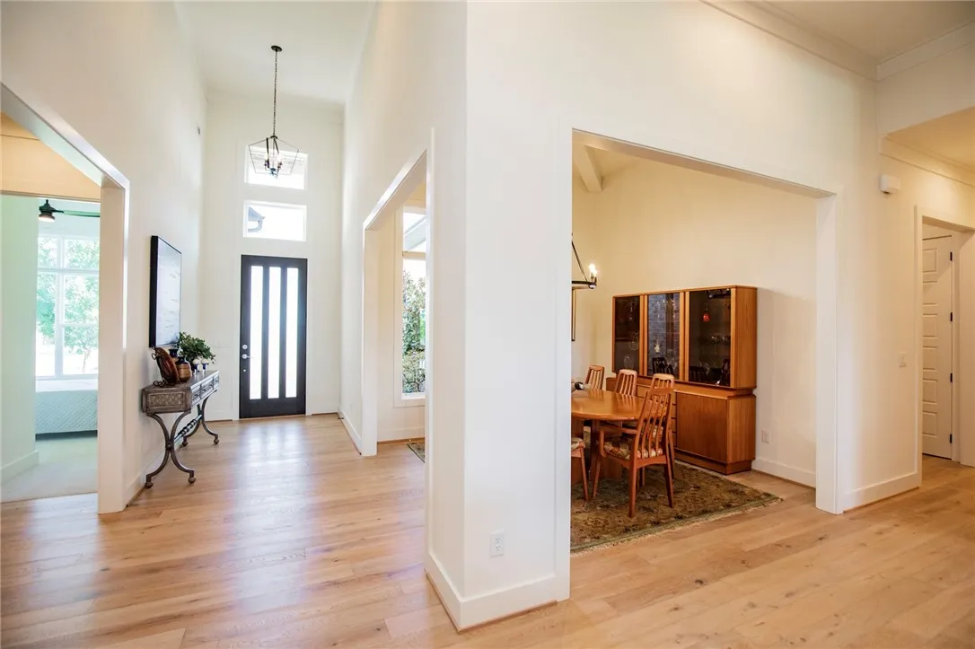 Bentonville, Arkansas 72713, United States, 4 Bedrooms Bedrooms, ,4 BathroomsBathrooms,Residential,Active,191554