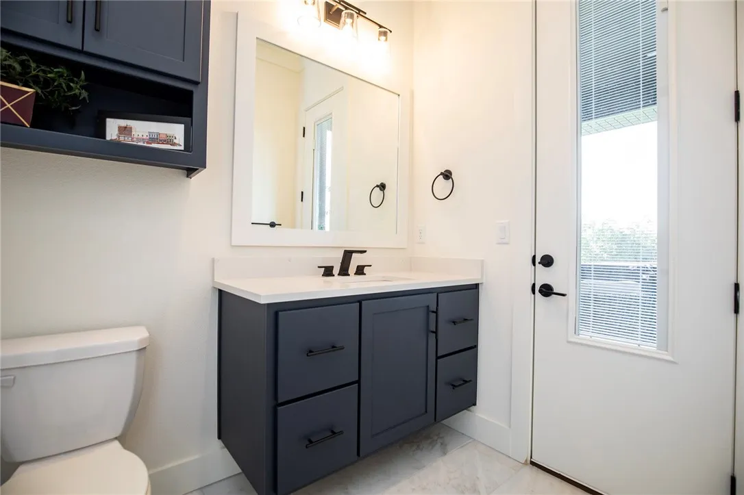 Bentonville, Arkansas 72713, United States, 4 Bedrooms Bedrooms, ,4 BathroomsBathrooms,Residential,Active,191554