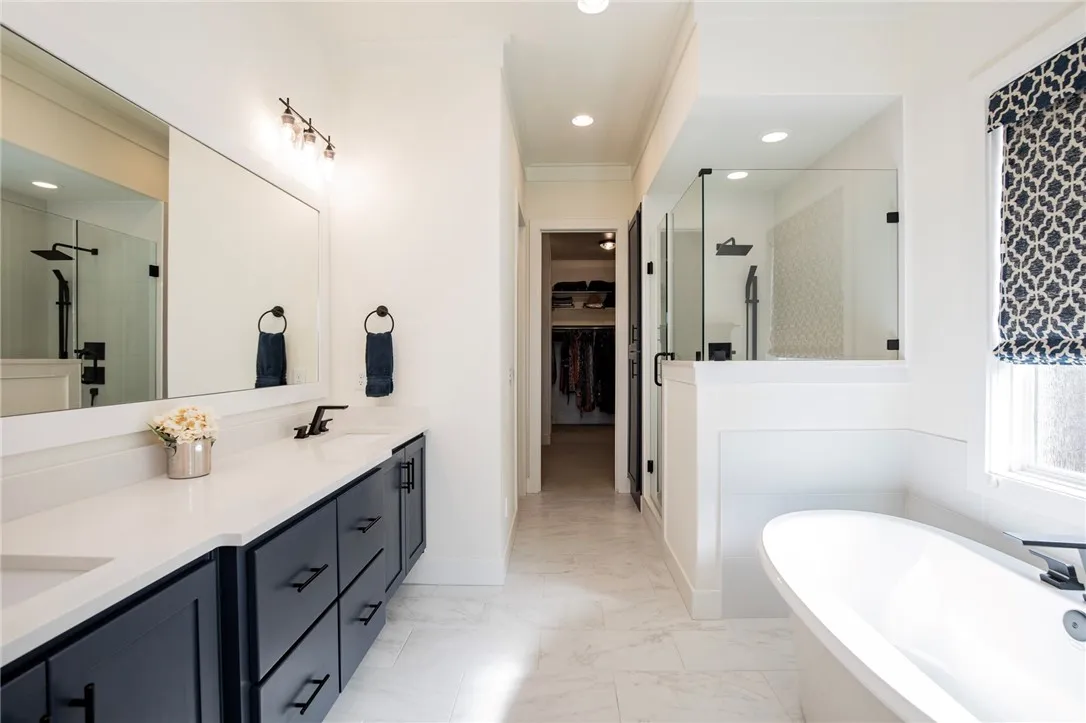 Bentonville, Arkansas 72713, United States, 4 Bedrooms Bedrooms, ,4 BathroomsBathrooms,Residential,Active,191554