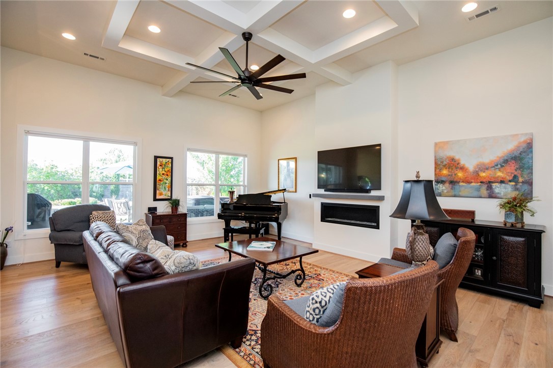 Scissortail - Residential