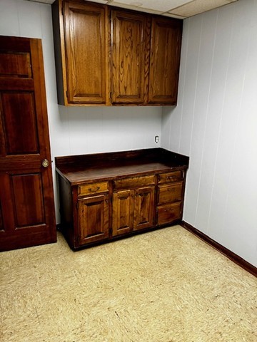 College Market Add - Commercial Lease