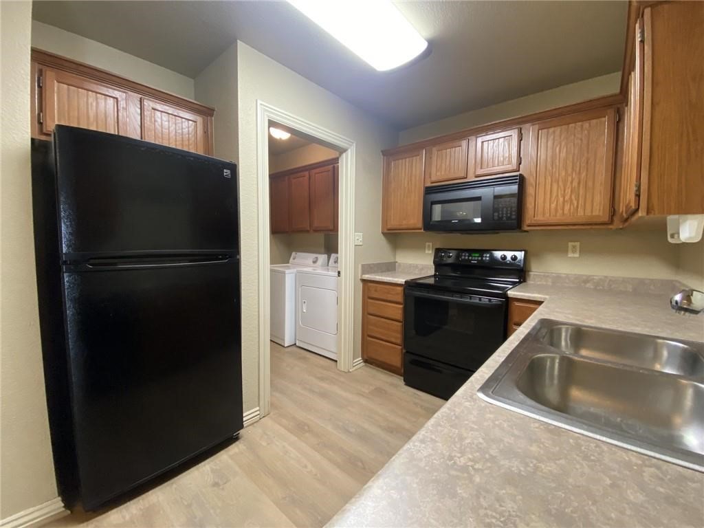 Chevaux Court Condos Hpr - Residential Lease