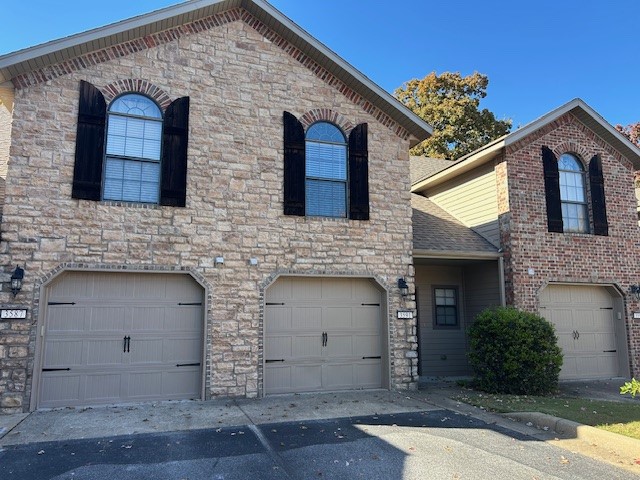 Chevaux Court Condos Hpr - Residential Lease