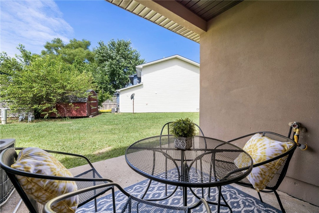 DURHAM PLACE-BENTONVILLE - Residential Lease