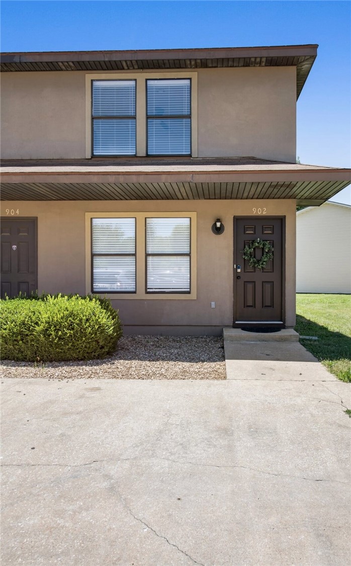 DURHAM PLACE-BENTONVILLE - Residential Lease