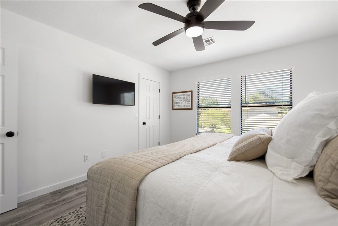 DURHAM PLACE-BENTONVILLE - Residential Lease