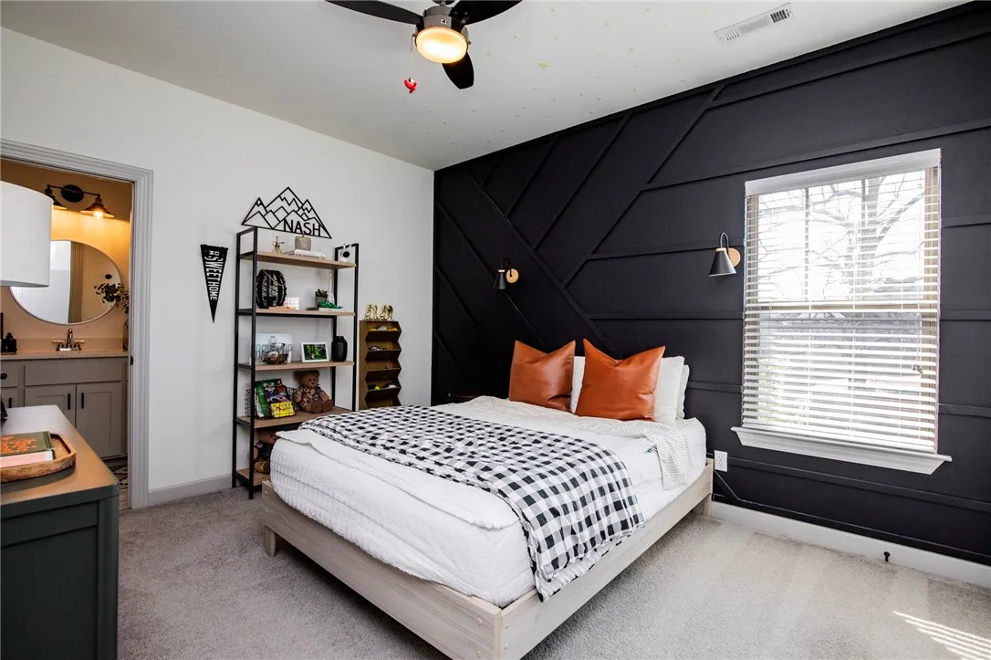 Cave Springs, Arkansas 72718, United States, 4 Bedrooms Bedrooms, ,4 BathroomsBathrooms,Residential,Pending,106788