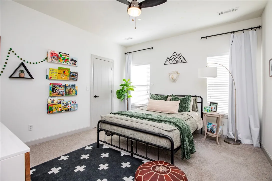 Cave Springs, Arkansas 72718, United States, 4 Bedrooms Bedrooms, ,4 BathroomsBathrooms,Residential,Pending,106788