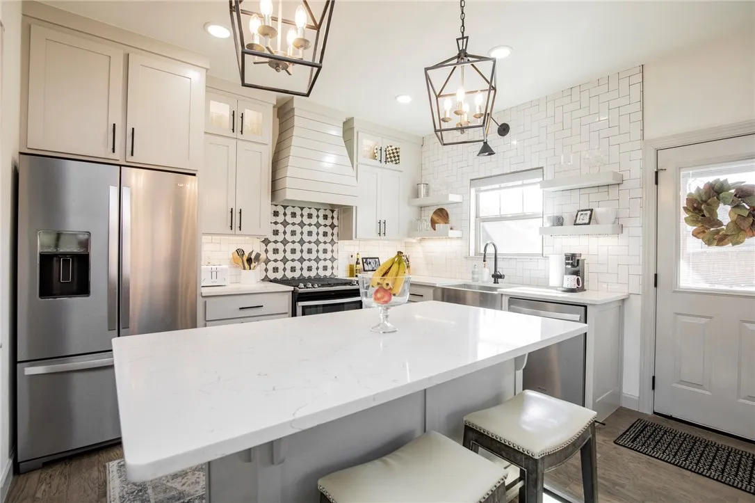 Cave Springs, Arkansas 72718, United States, 4 Bedrooms Bedrooms, ,4 BathroomsBathrooms,Residential,Pending,106788