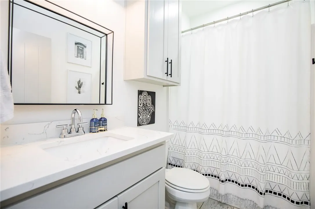 Cave Springs, Arkansas 72718, United States, 4 Bedrooms Bedrooms, ,4 BathroomsBathrooms,Residential,Pending,106788