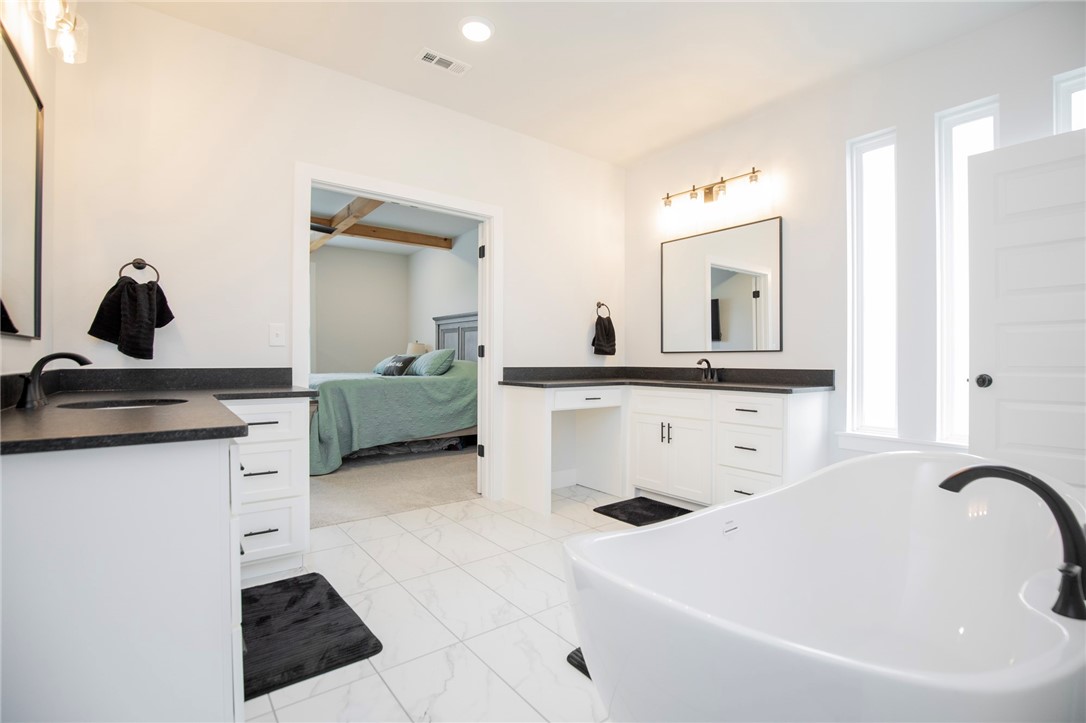 Jenna Estates Gravette - Residential