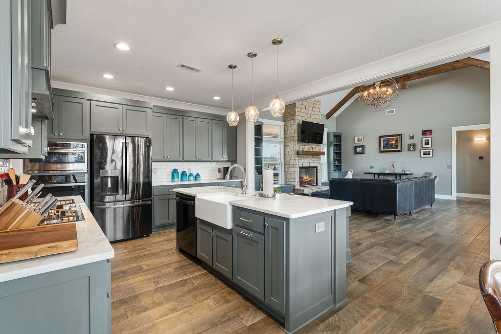 10-17-31 - Residential